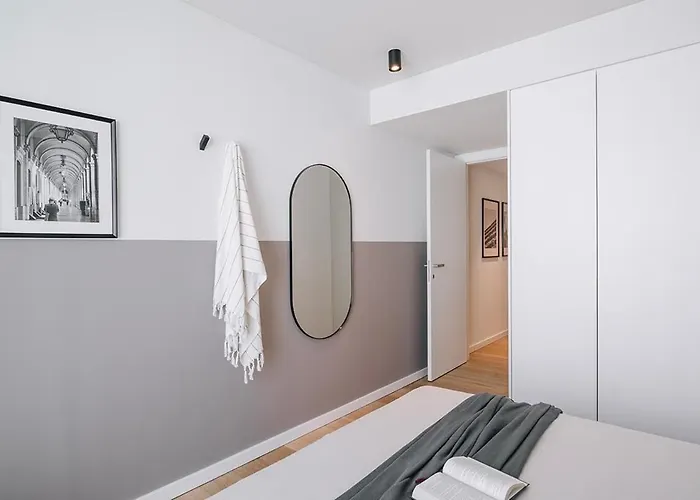 Almeirim - 2 Bedroom And Balcony In Areeiro *