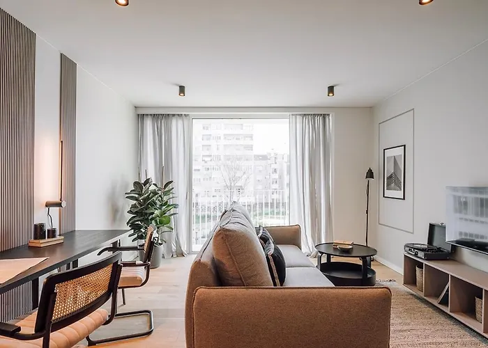 아파트 Almeirim - 2 Bedroom And Balcony In Areeiro 리스본