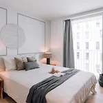 Apartamento Almeirim - 2 Bedroom And Balcony In Areeiro