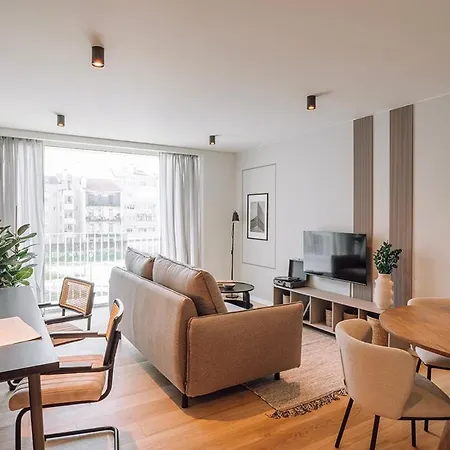 Almeirim - 2 Bedroom And Balcony In Areeiro Apartman *